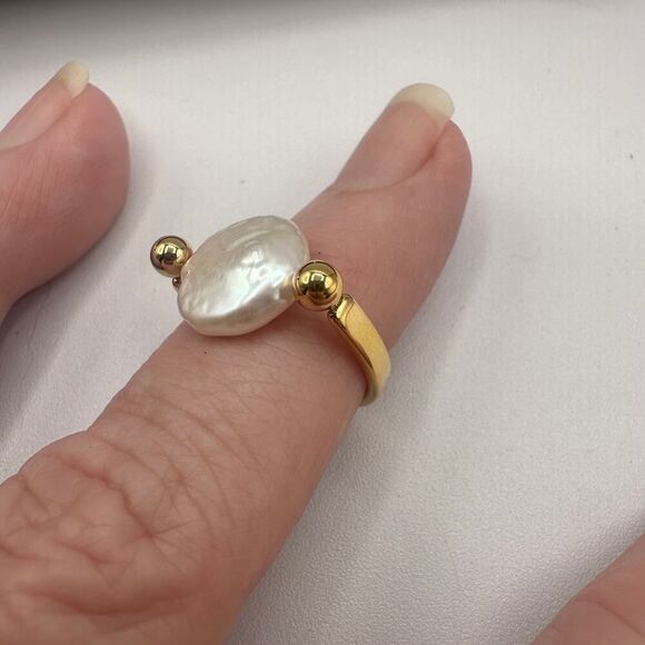 18K Gold Baroque Pearl Ring – Non-Tarnish Stainless Steel - Picture 5 of 11
